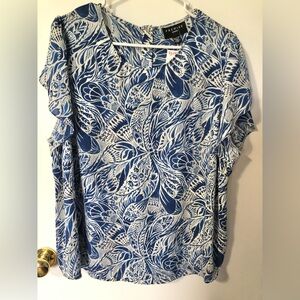 Premise Blue and Off-White Leaf Print Blouse Sz. 2X